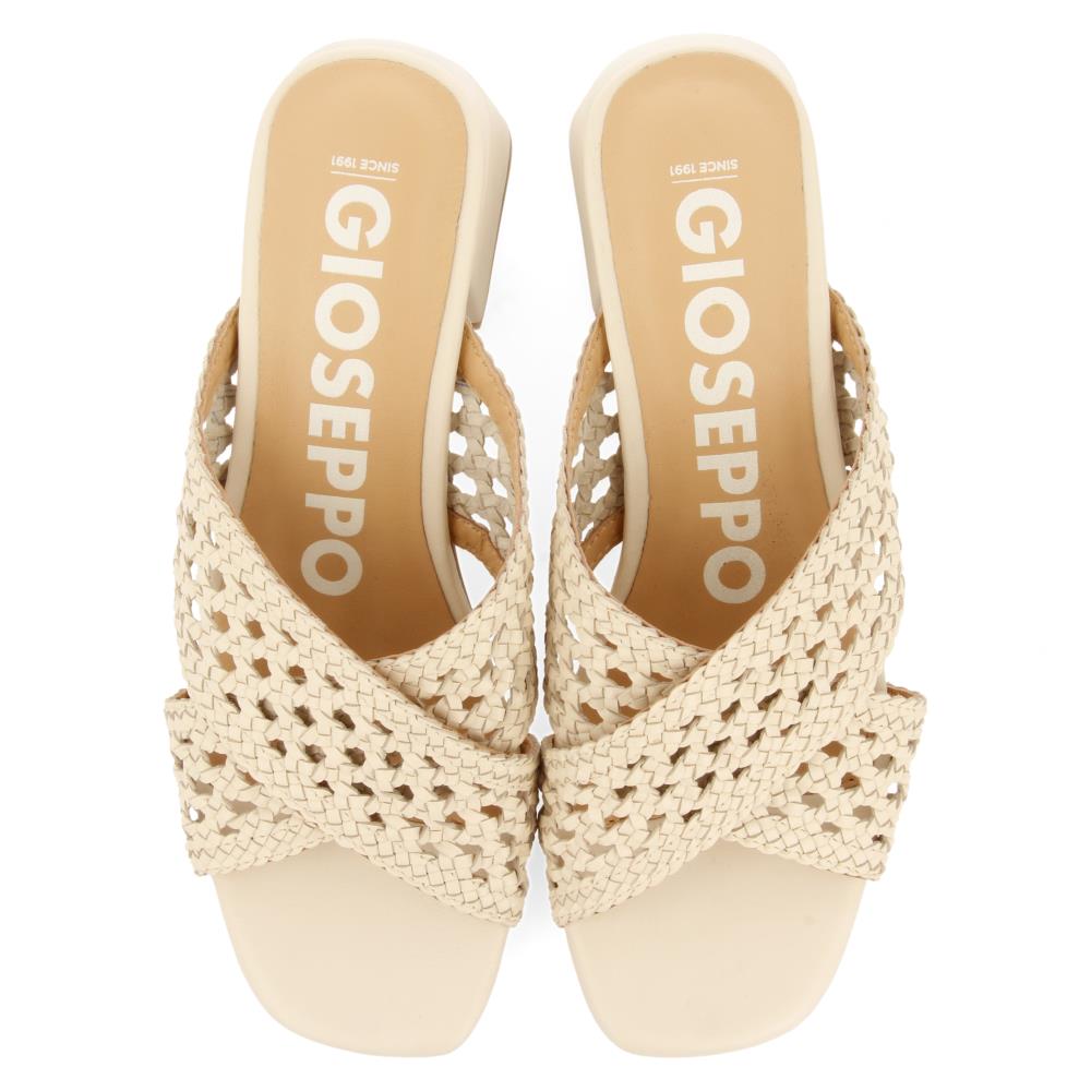 72253 CLARCONA Off White
